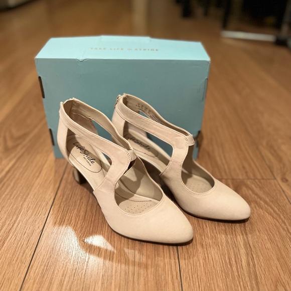 Lifestride Giovanna Pumps - Picture 1 of 6